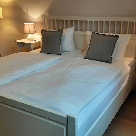 מלון Haus Am Karpfenteich 3*